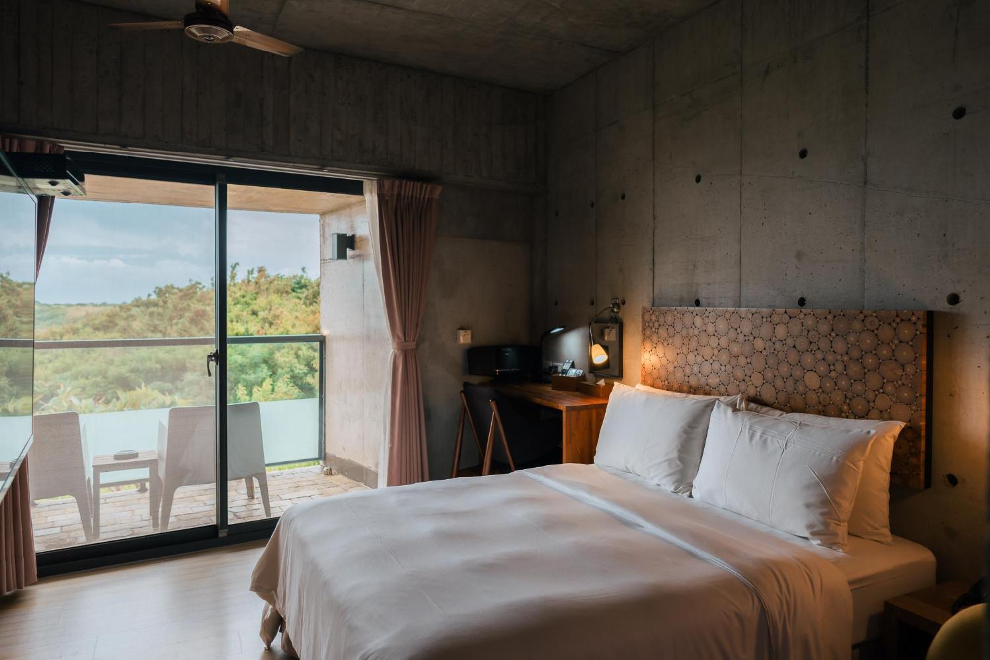 The Light Apartment Hengchun Exterior photo